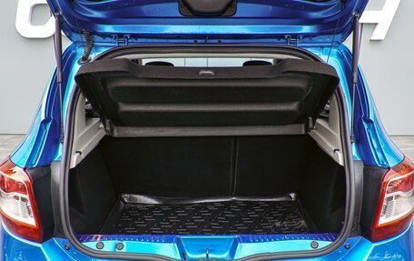 Renault Sandero II рестайлинг, 2015 год, 870 000 рублей, 21 фотография