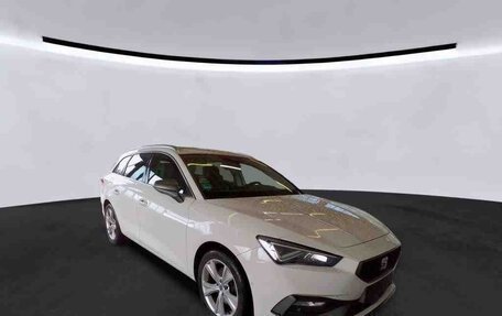 SEAT Leon IV, 2022 год, 2 425 000 рублей, 2 фотография