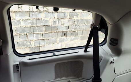 Chrysler Voyager IV, 2015 год, 2 400 000 рублей, 33 фотография