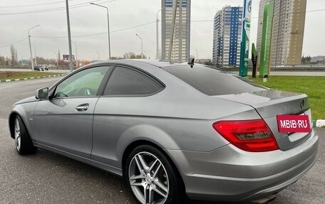 Mercedes-Benz C-Класс, 2012 год, 1 400 000 рублей, 2 фотография