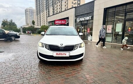 Skoda Octavia, 2017 год, 800 000 рублей, 2 фотография