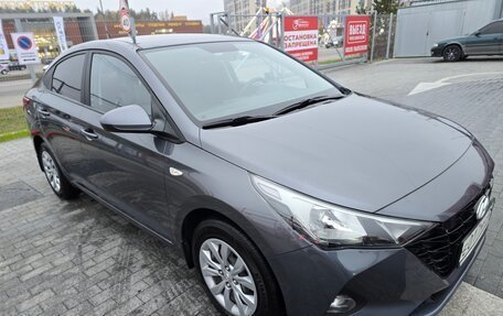 Hyundai Solaris II рестайлинг, 2021 год, 1 600 000 рублей, 5 фотография