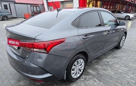 Hyundai Solaris II рестайлинг, 2021 год, 1 600 000 рублей, 4 фотография