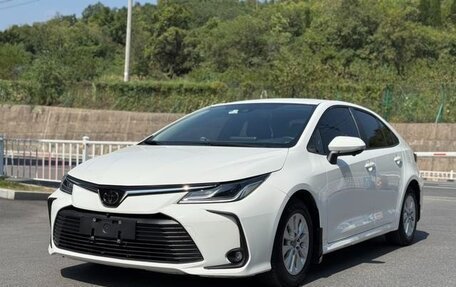 Toyota Corolla, 2021 год, 1 350 000 рублей, 3 фотография