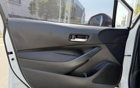 Toyota Corolla, 2021 год, 1 350 000 рублей, 10 фотография