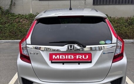 Honda Fit III, 2015 год, 860 000 рублей, 2 фотография