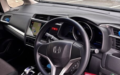 Honda Fit III, 2015 год, 860 000 рублей, 10 фотография