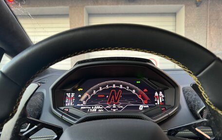 Lamborghini Huracán, 2022 год, 31 990 000 рублей, 15 фотография