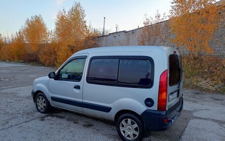 Renault Kangoo II рестайлинг, 2006 год, 555 000 рублей, 2 фотография