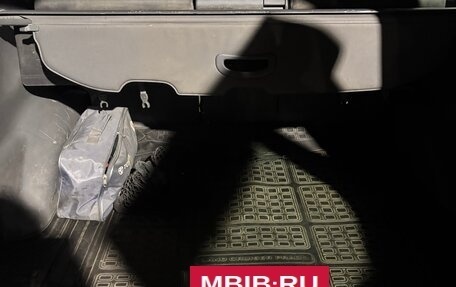 Toyota Land Cruiser Prado 150 рестайлинг 2, 2010 год, 2 800 000 рублей, 10 фотография