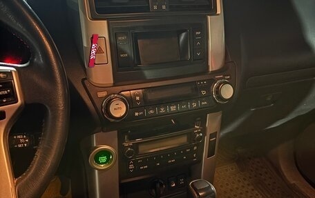 Toyota Land Cruiser Prado 150 рестайлинг 2, 2010 год, 2 800 000 рублей, 20 фотография