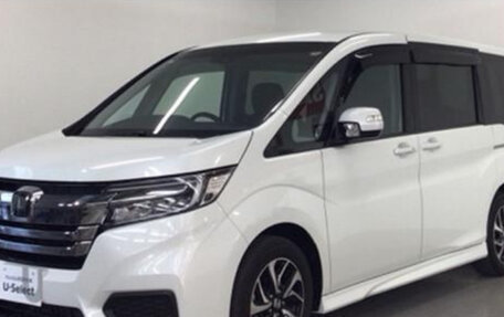 Honda Stepwgn IV, 2021 год, 1 780 777 рублей, 2 фотография