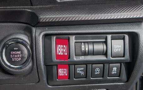 Subaru XV II, 2018 год, 1 999 000 рублей, 13 фотография