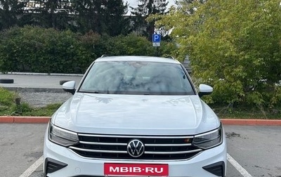 Volkswagen Tiguan II, 2021 год, 3 600 000 рублей, 1 фотография