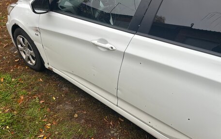 Hyundai Solaris II рестайлинг, 2013 год, 490 000 рублей, 6 фотография