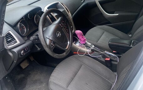 Opel Astra J, 2011 год, 650 000 рублей, 5 фотография