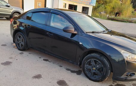Chevrolet Cruze II, 2010 год, 635 000 рублей, 5 фотография