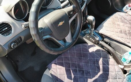 Chevrolet Cruze II, 2010 год, 635 000 рублей, 6 фотография