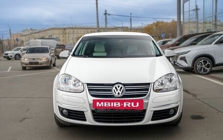 Volkswagen Jetta VI, 2010 год, 590 000 рублей, 2 фотография