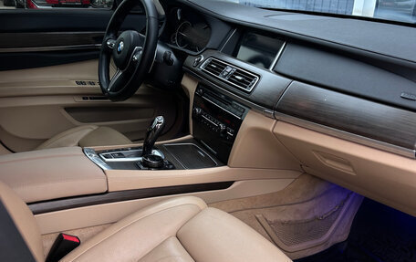 BMW 7 серия, 2013 год, 2 050 000 рублей, 12 фотография