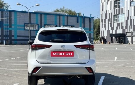 Toyota Highlander, 2025 год, 5 990 000 рублей, 6 фотография