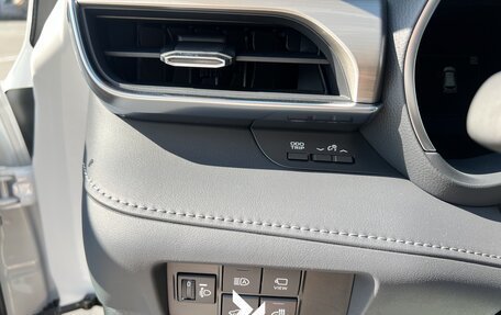 Toyota Highlander, 2025 год, 5 990 000 рублей, 29 фотография