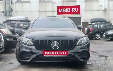 Mercedes-Benz E-Класс, 2017 год, 3 550 000 рублей, 3 фотография