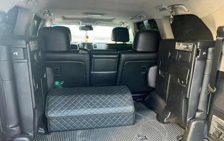 Toyota Land Cruiser 200, 2014 год, 3 800 000 рублей, 25 фотография