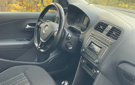Volkswagen Polo VI (EU Market), 2016 год, 890 000 рублей, 6 фотография