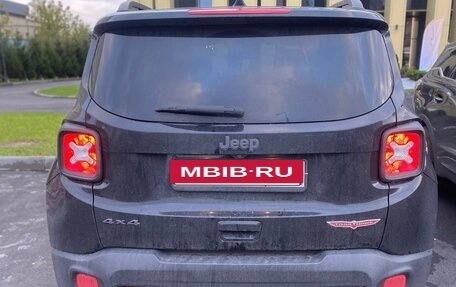 Jeep Renegade I рестайлинг, 2019 год, 1 880 000 рублей, 4 фотография