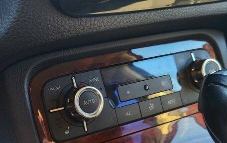 Volkswagen Touareg III, 2012 год, 1 470 000 рублей, 11 фотография