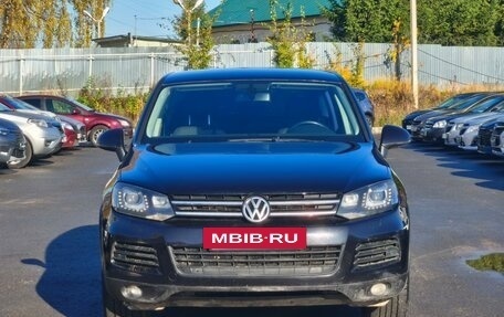 Volkswagen Touareg III, 2012 год, 1 470 000 рублей, 2 фотография