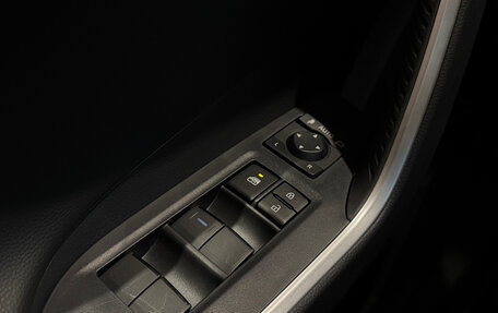 Toyota RAV4, 2025 год, 4 350 000 рублей, 17 фотография