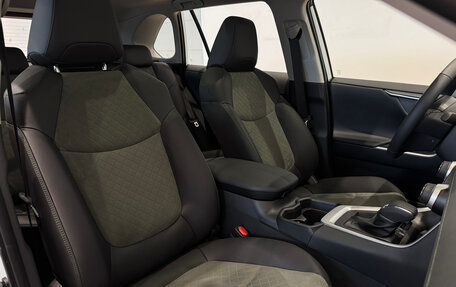 Toyota RAV4, 2025 год, 4 350 000 рублей, 30 фотография