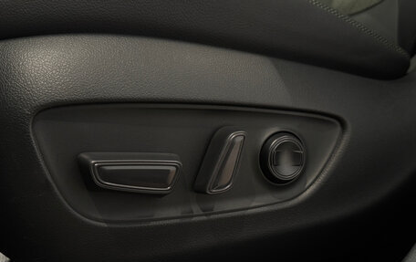 Toyota RAV4, 2025 год, 4 350 000 рублей, 28 фотография