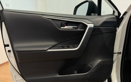 Toyota RAV4, 2025 год, 4 350 000 рублей, 39 фотография