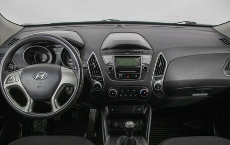 Hyundai ix35 I рестайлинг, 2011 год, 1 020 000 рублей, 13 фотография