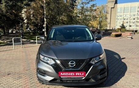 Nissan Qashqai, 2022 год, 2 250 000 рублей, 2 фотография