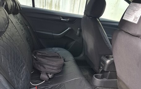 Skoda Rapid I, 2018 год, 700 000 рублей, 7 фотография