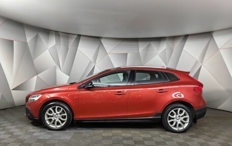 Volvo V40 Cross Country I, 2018 год, 1 893 000 рублей, 5 фотография