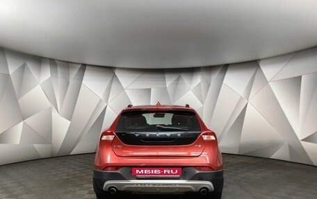 Volvo V40 Cross Country I, 2018 год, 1 893 000 рублей, 8 фотография