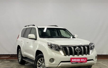 Toyota Land Cruiser Prado 150 рестайлинг 2, 2016 год, 4 499 000 рублей, 3 фотография