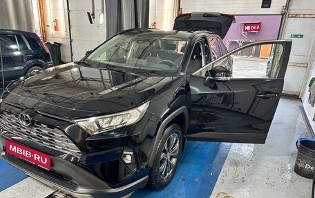 Toyota RAV4, 2022 год, 3 850 000 рублей, 1 фотография