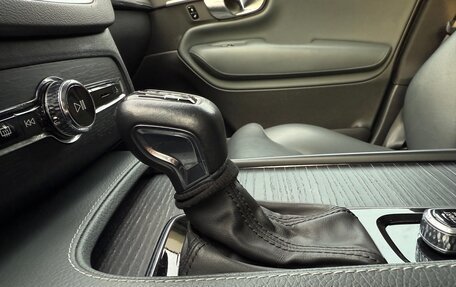 Volvo XC90 II рестайлинг, 2019 год, 3 999 999 рублей, 16 фотография