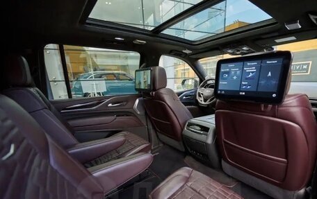 Cadillac Escalade V, 2021 год, 8 500 000 рублей, 16 фотография