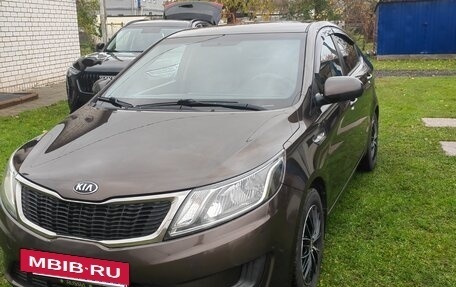 KIA Rio III рестайлинг, 2014 год, 1 070 000 рублей, 2 фотография
