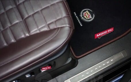 Cadillac Escalade V, 2021 год, 8 500 000 рублей, 19 фотография