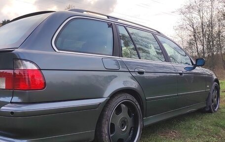 BMW 5 серия, 2001 год, 850 000 рублей, 17 фотография