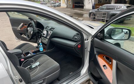 Toyota Camry, 2009 год, 1 100 000 рублей, 10 фотография