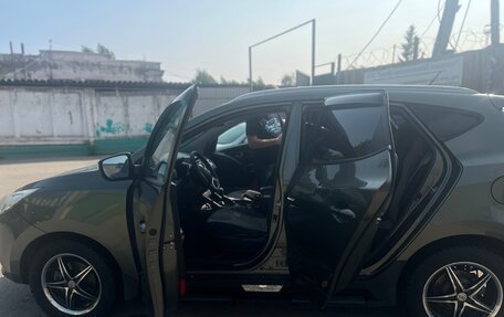 Hyundai ix35 I рестайлинг, 2010 год, 850 000 рублей, 6 фотография